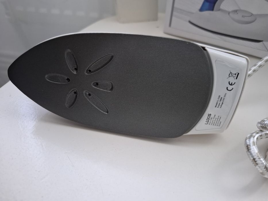 Fier de călcat Luxis model CL-258B