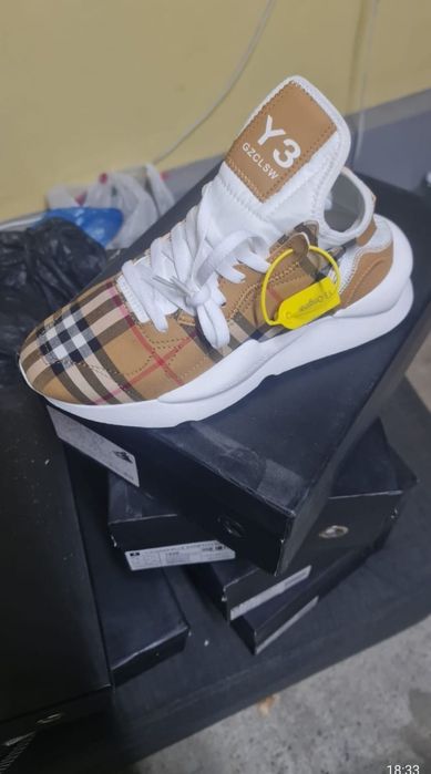 Adidas Y3 negru și alb