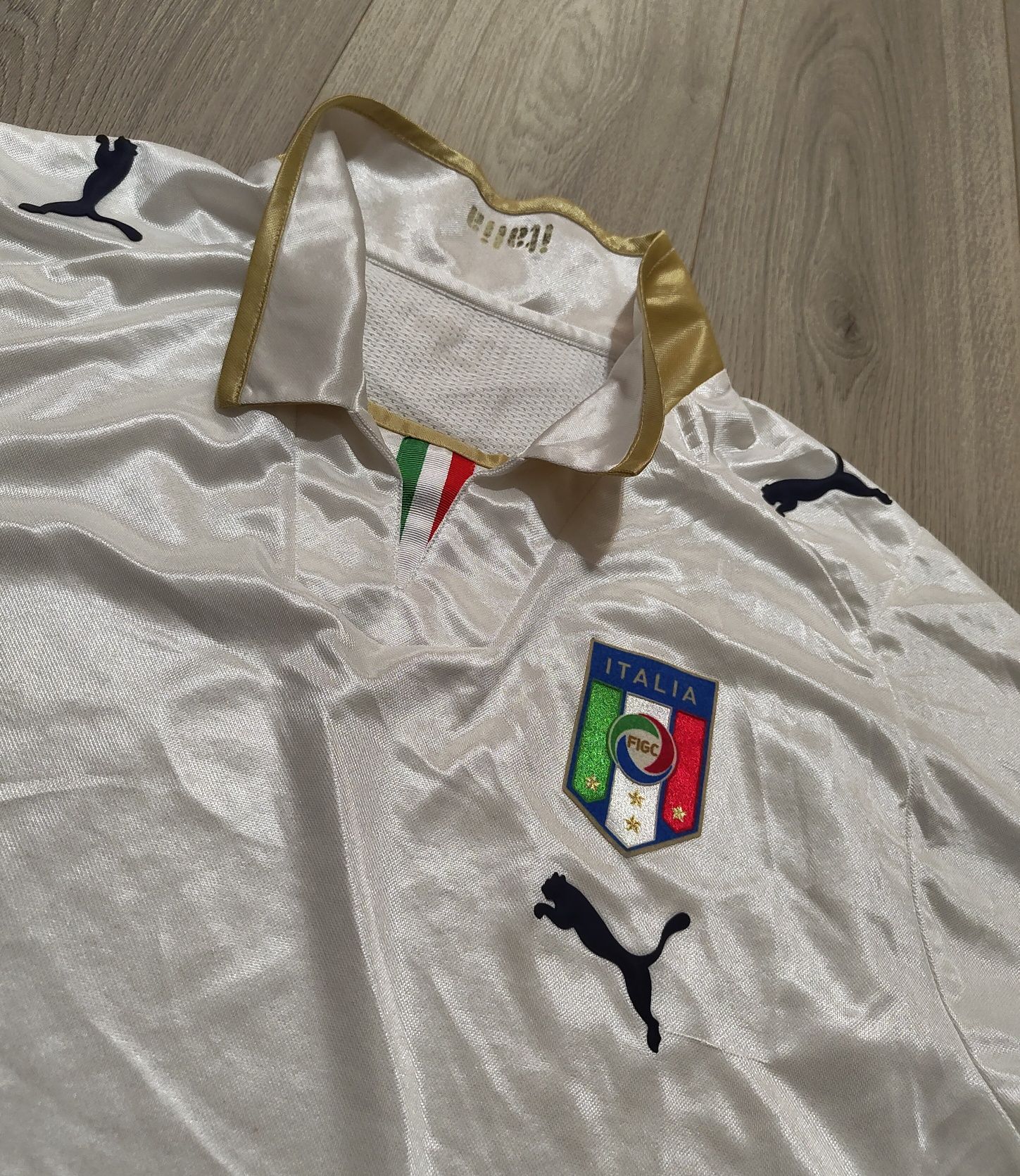Италия , ITALY , PUMA , ретро бял екип