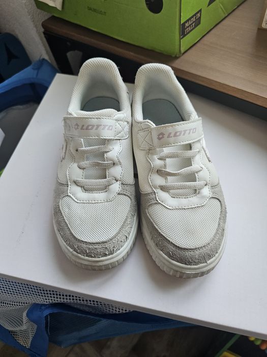 Tenesi Lotto, albi, marimea 30