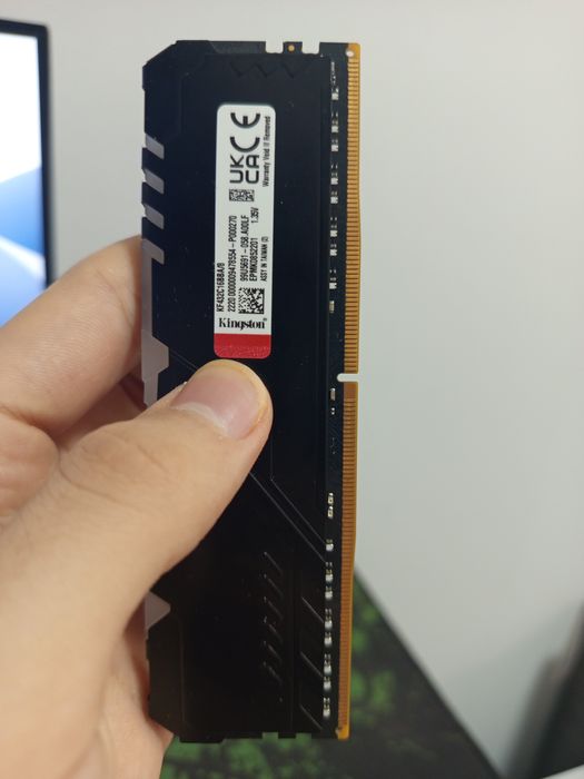 оперативная память rgb Kingston Fury ddr4