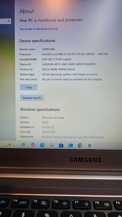 Samsung NP530U3C i5 8 gb memorie 120 gb ssd+24ssd