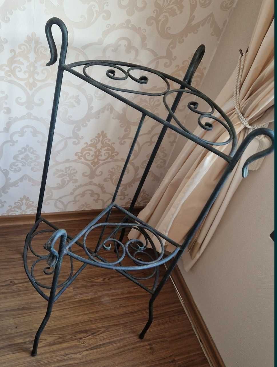 Цветарник от ковано желязо