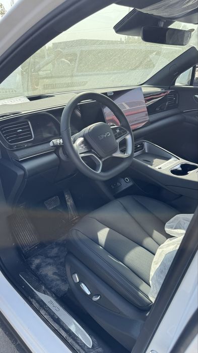 Byd selion 06 full electir 605 km