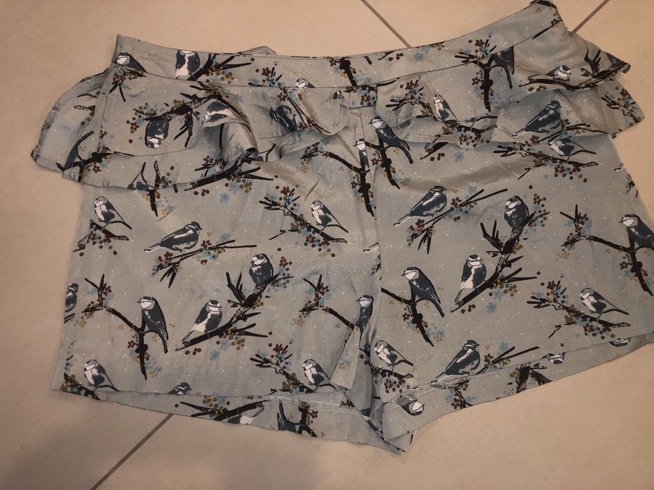 Pantaloni scurti H&M, pt. dama, noi, mar. 44