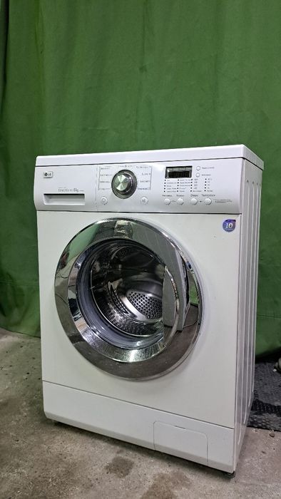 Продам стиральную машину Lg