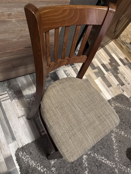 Комплект от четири стола