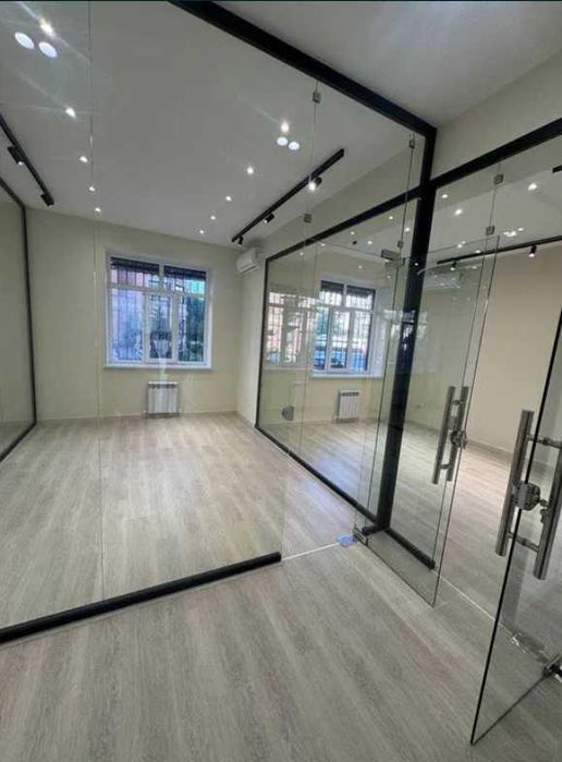 Продается нежилое помещение 138 кв.м. Чиланзар Ц квартал (2-я линия)