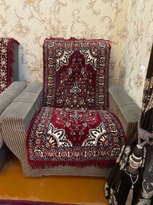 Бесплатно отдам диван кресло за бесплатно