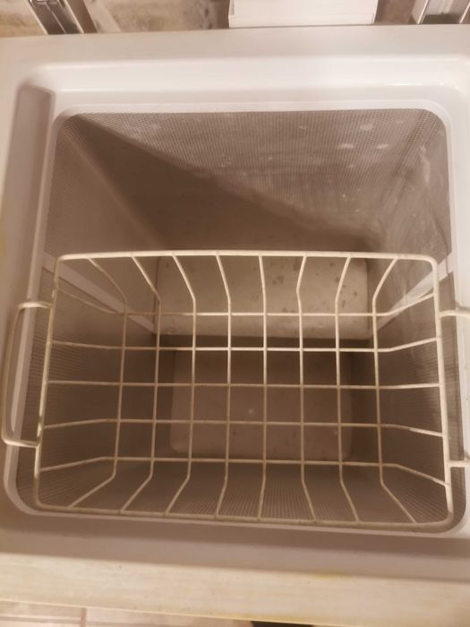 Продавам фризер ракла Beko
