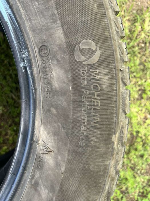 Зимни гуми 235/65/18 MICHELIN