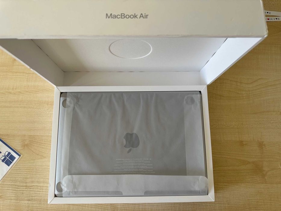 Macbook M2 15 inch 8 Gb 512 Gb