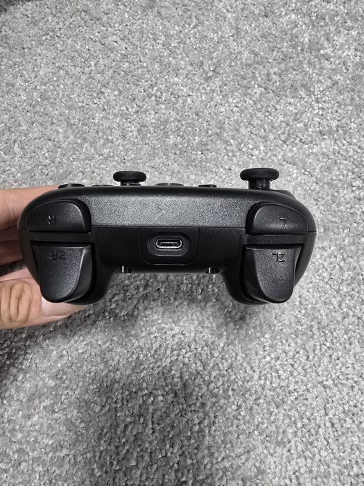 Универсален гейминг контролер