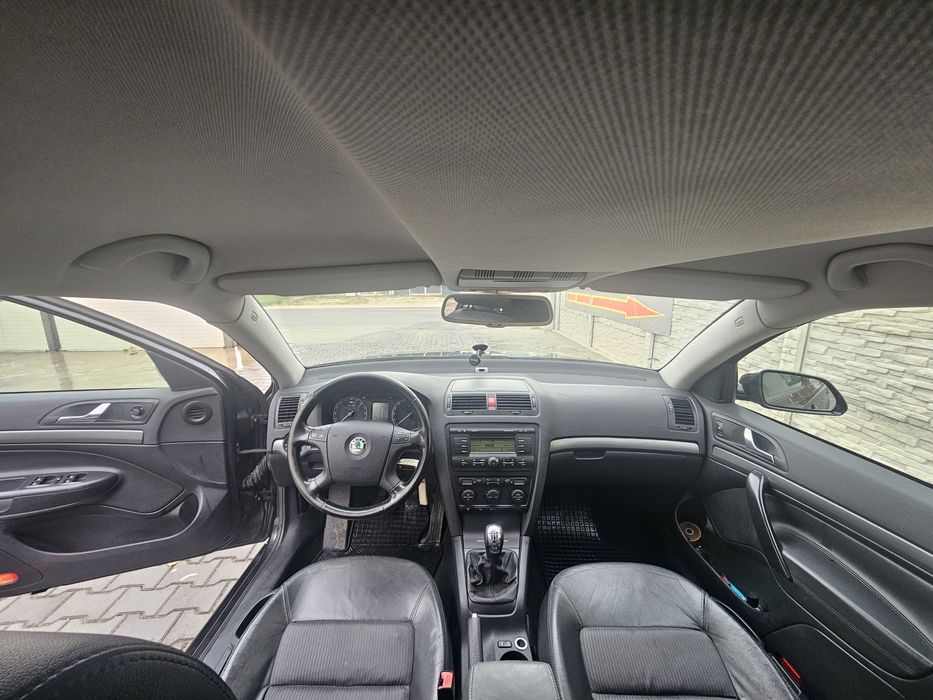 Vând Skoda Octavia 2