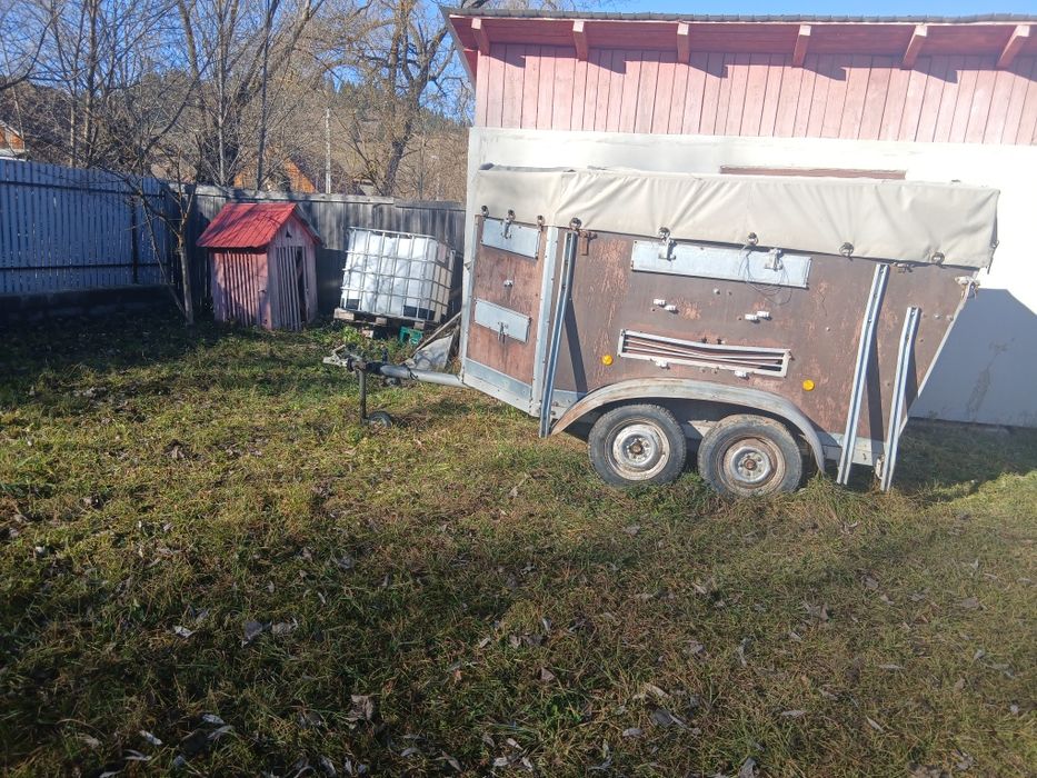 Remorcă transport animale cai schimb