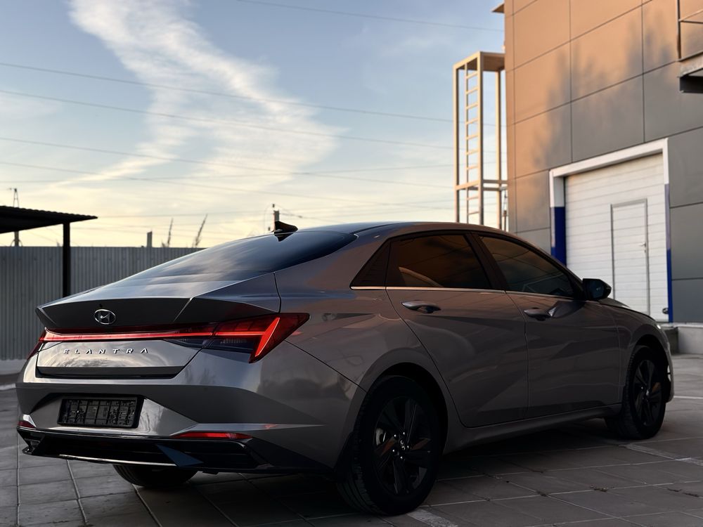Продается  ELANTRA  2023 года