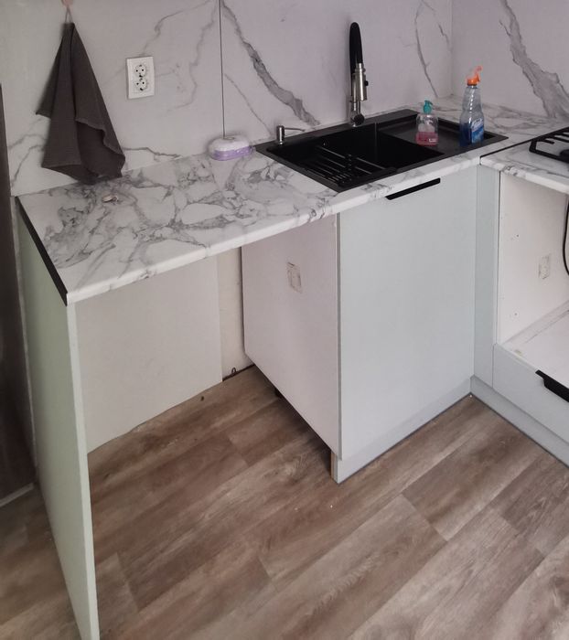 Продам кухню столешницу