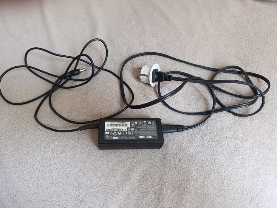 Блок питания ноутбука Toshiba