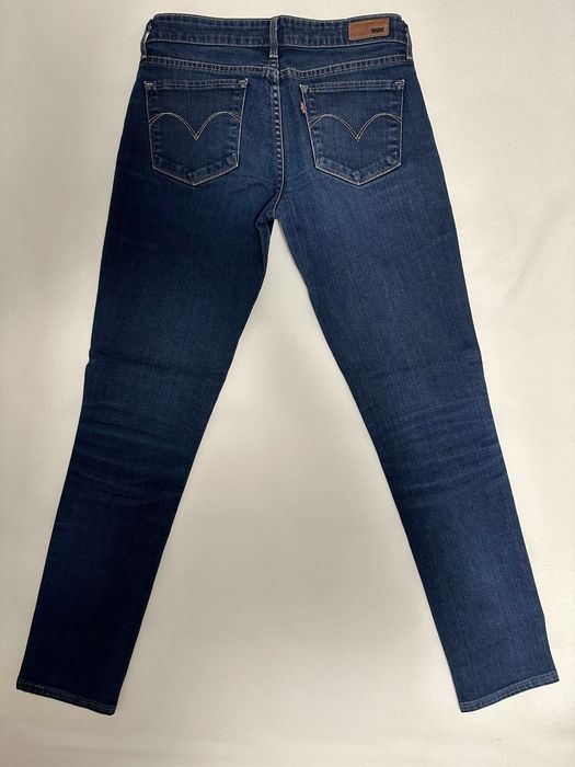 Blugi Levi’s pentru femei, model Demi-Curve Skinny, marime 27