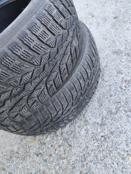 Зимни гуми , втора употреба 215/60/R17