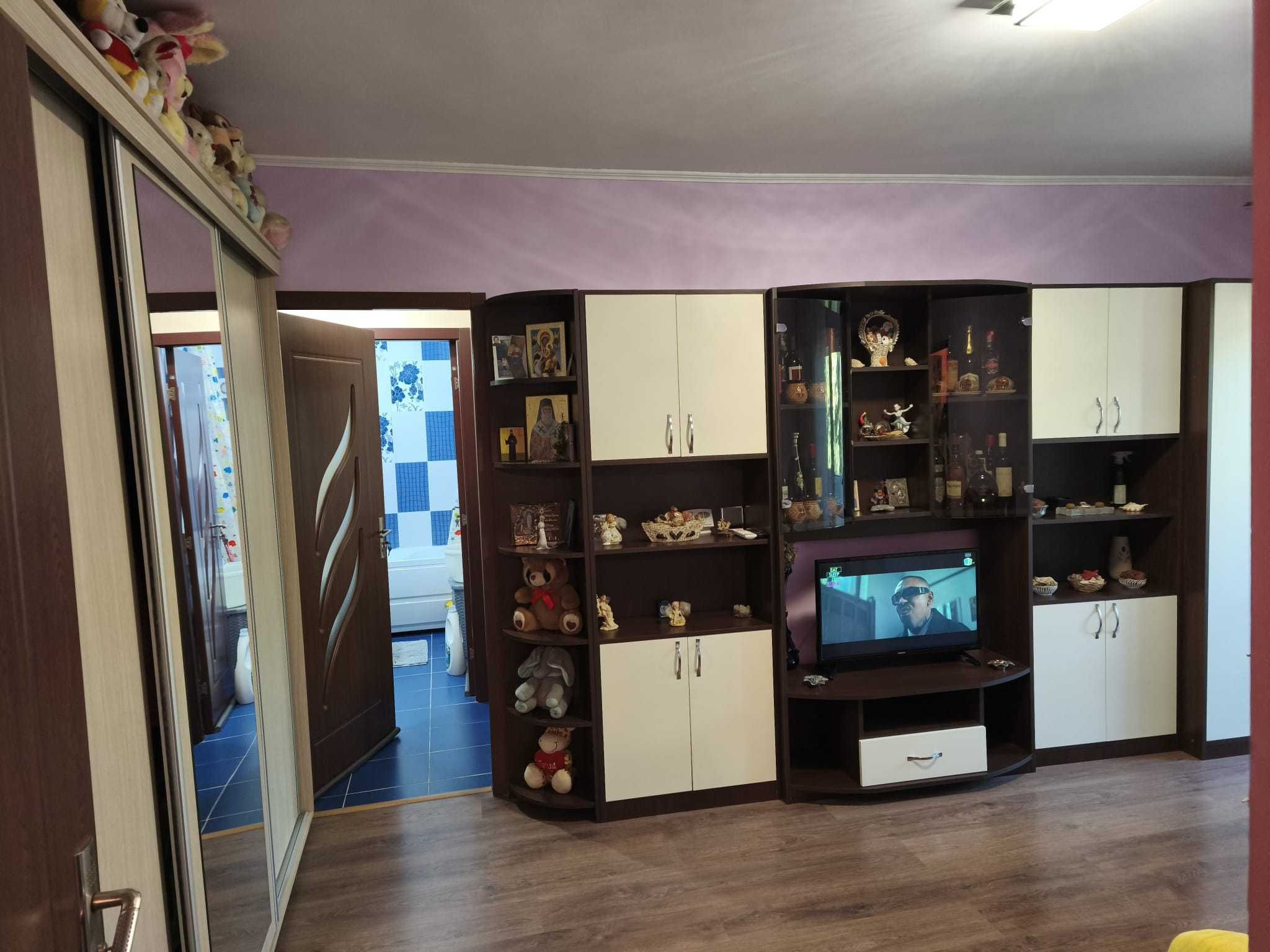 Apartament 2 camere de vanzare