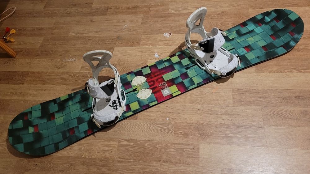 Placa snowboard Burton 159 Flyng-V cu legături Burton Custom EST