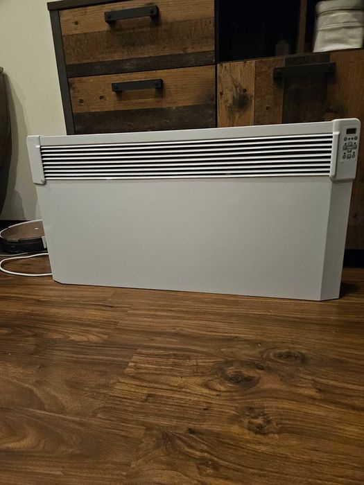 Панелен електрически конвектор Tesy