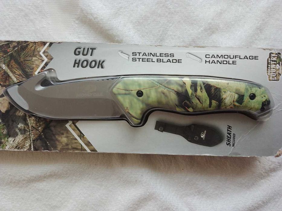 Cuțit de vânătoare Mossy Oak Gut Hook cu lamă oțel inoxidabil cu teacă
