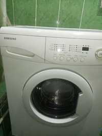 Продам стиральную машинку лж автомат 4.5кг