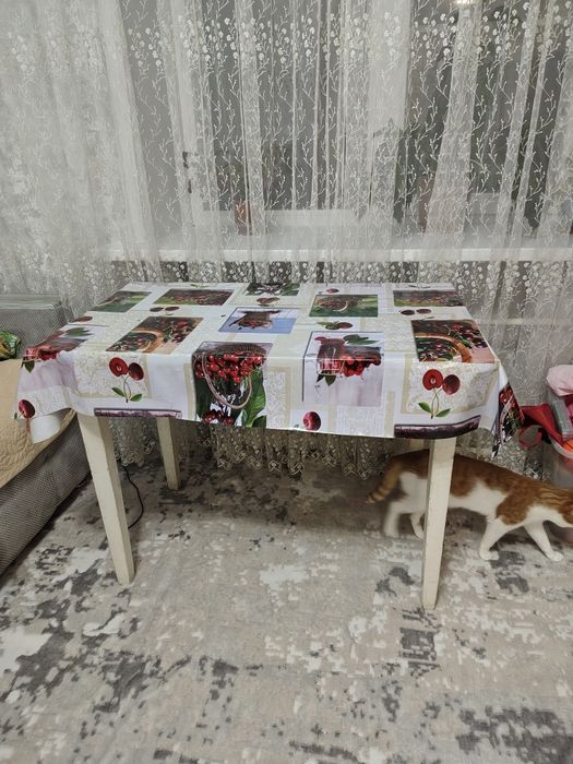 Отдам кухонный стол