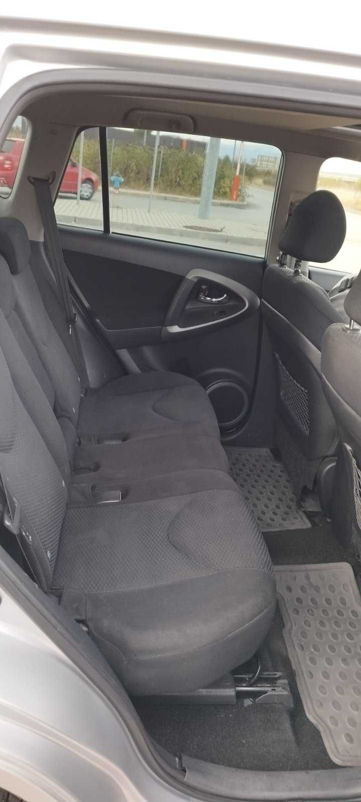 TOYOTA RAV4 III, 2. 0 Petrol 5D AUT Executive от 2006-та