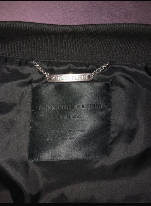 Se vinde geaca Philipp plein editie limitata