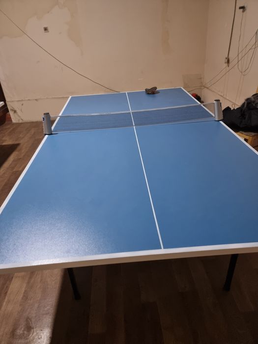 Tennis stoli yangi xolda