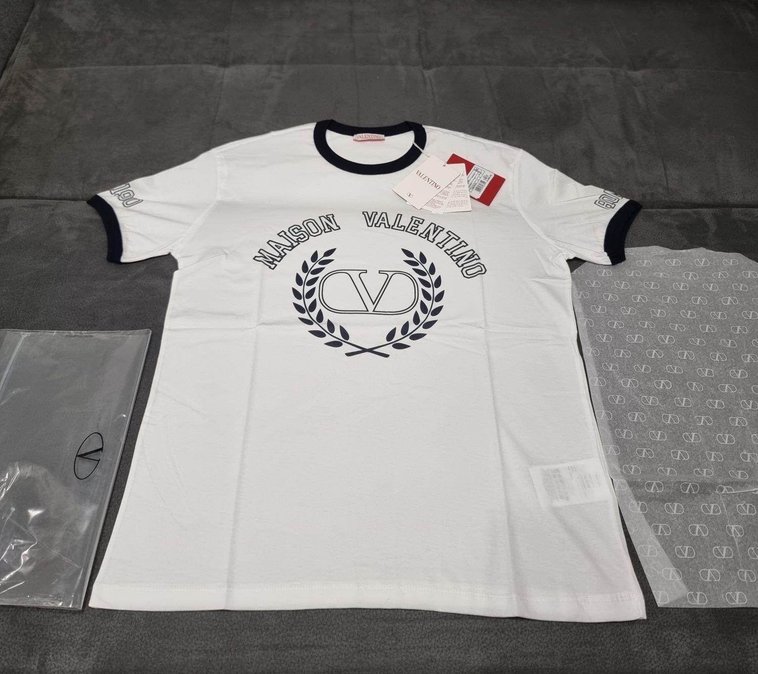 Valentino Garavani logo print-Cotton T-shirt