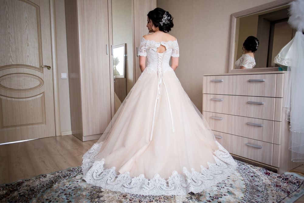 Продам свадебное платье