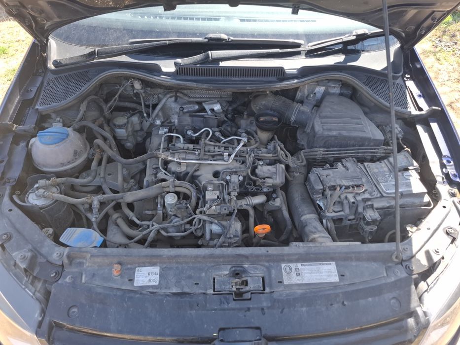 Dezmembrez vw polo an 2013 6R motor 1.2 D cod motor CFW