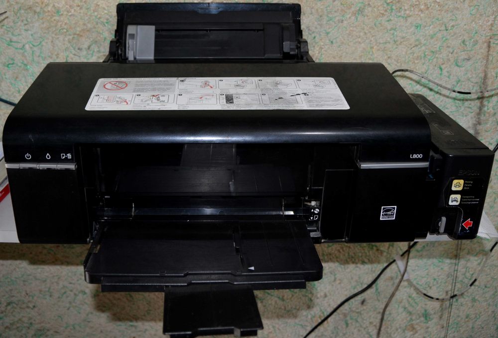 Epson L800 sotiladi