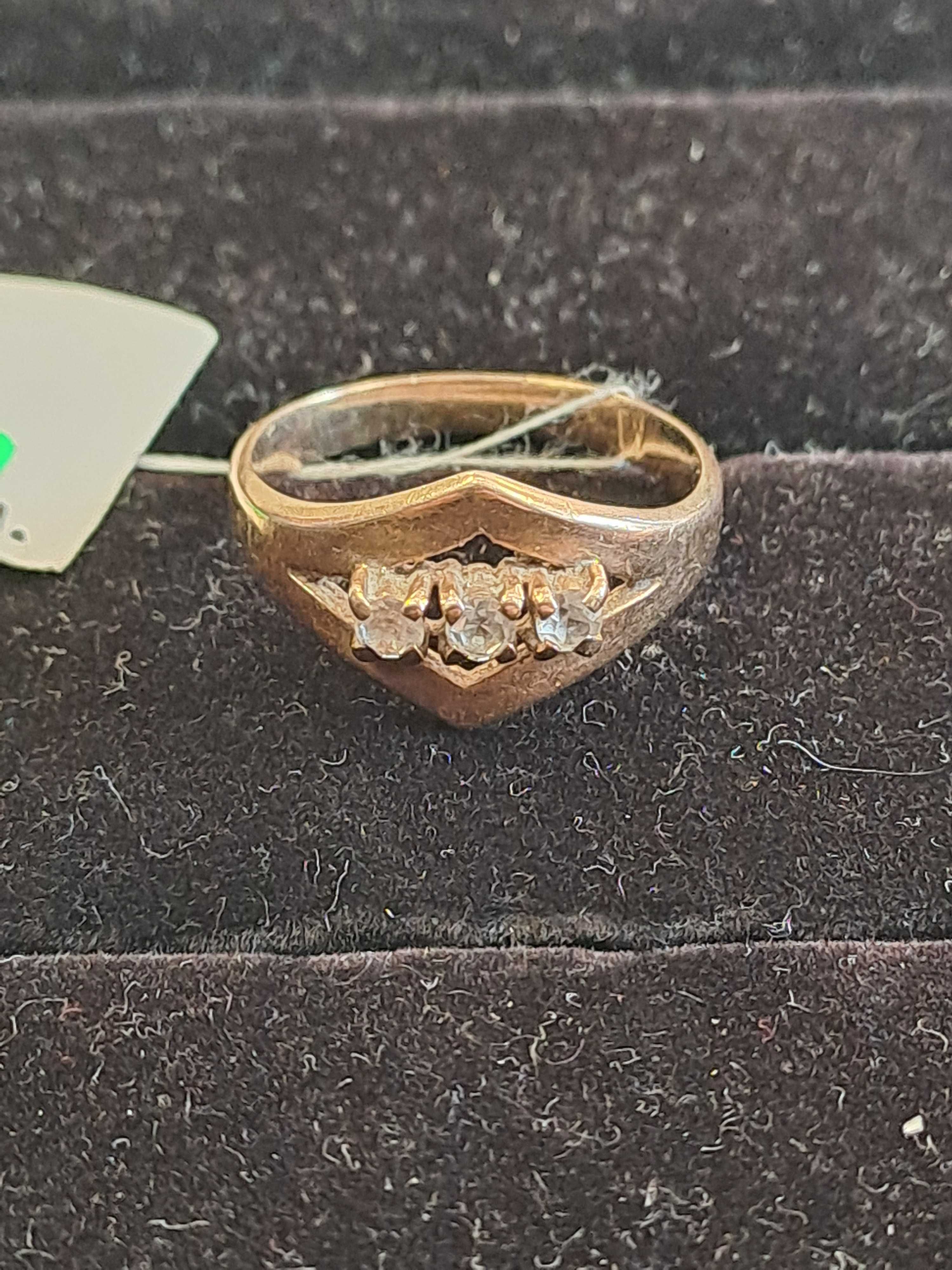Дамски златен пръстен - 3,60 гр.