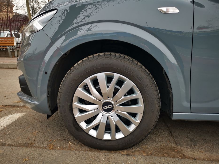 Capace roti Logan 3-capace roti 15 Dacia sigla nouă /Logan New Model