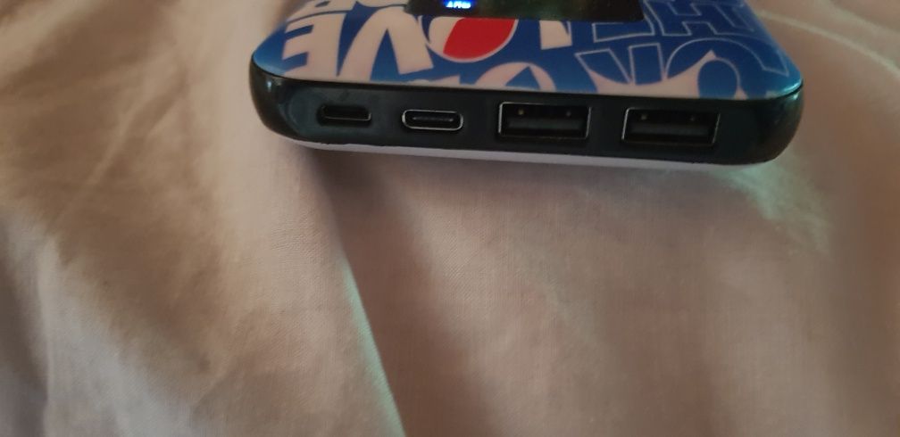 Rucsac Pepsi cu baterie externa 20000 mAh