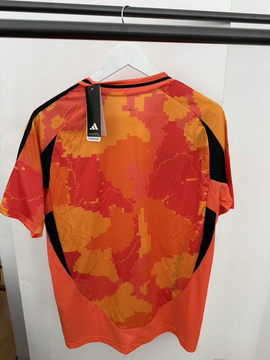 Отборни футболни тениски