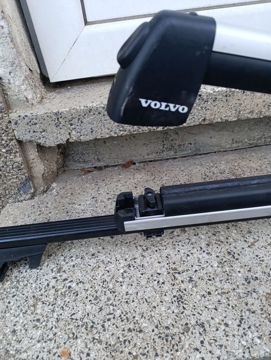 Напречни греди със стойки за ски