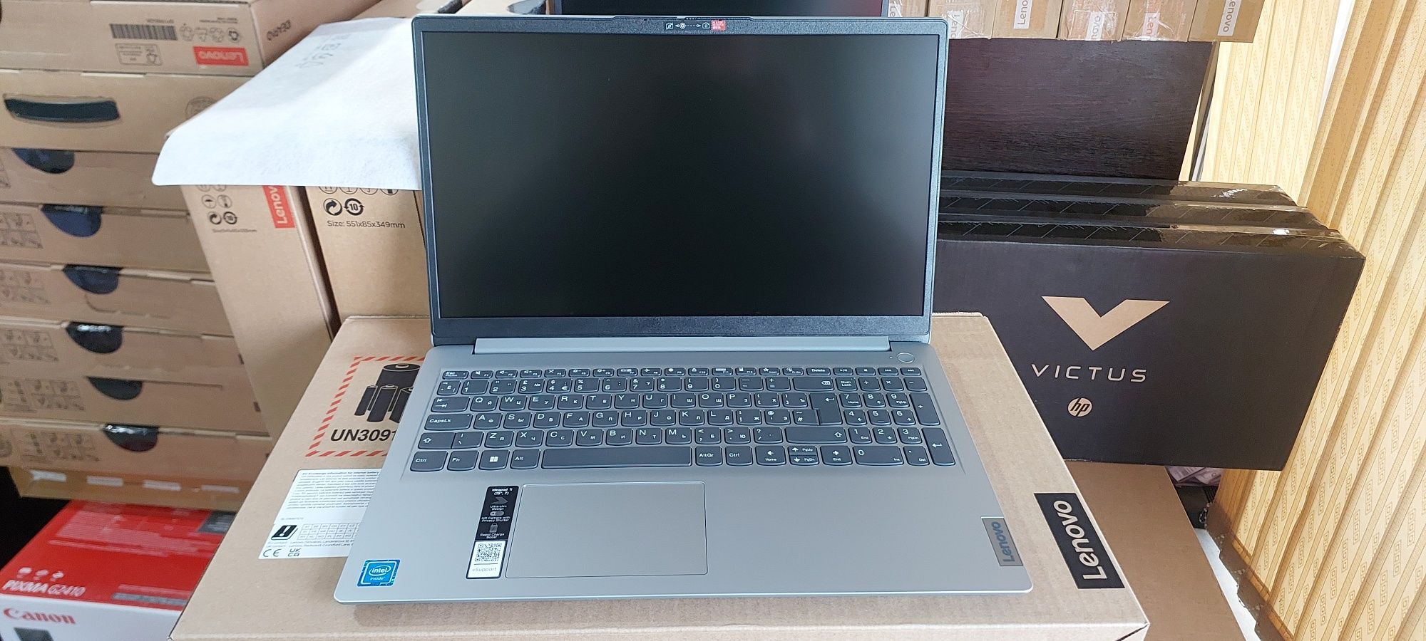 Ноутбук Lenovo Ideapad celeron 4020  4/256