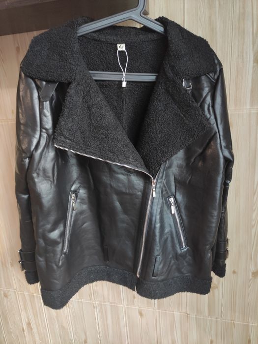 Чисто ново кожено яке