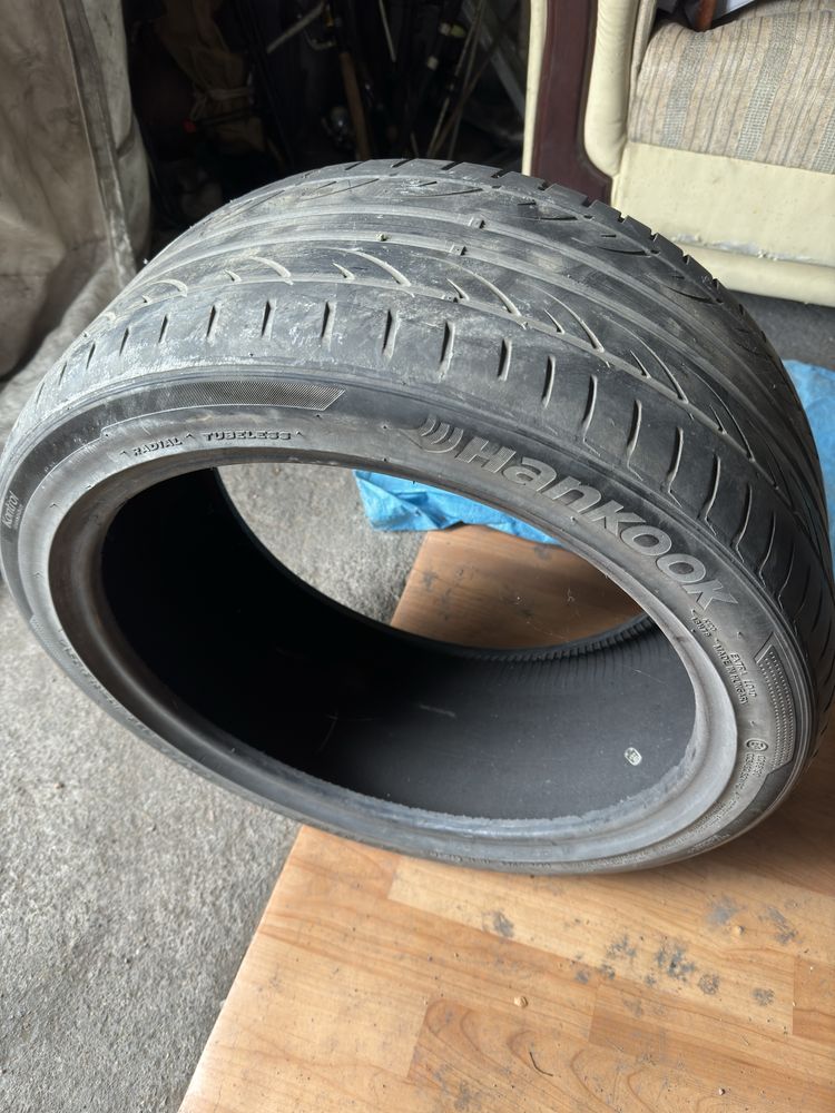 Продам резину, 1 балон Hankook R18 235x40.