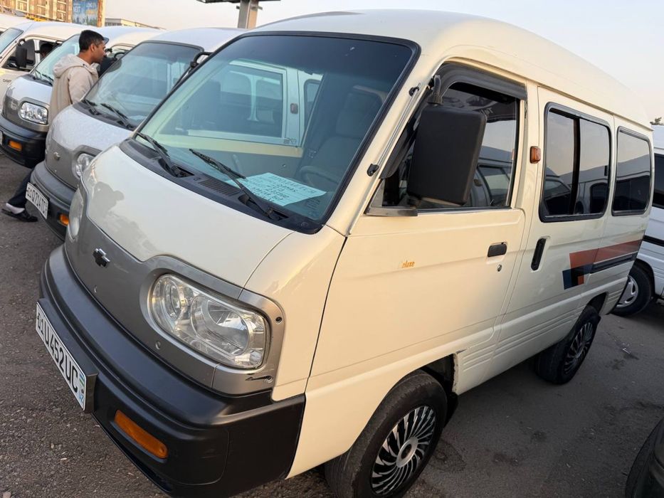 Автомобиль Дамас