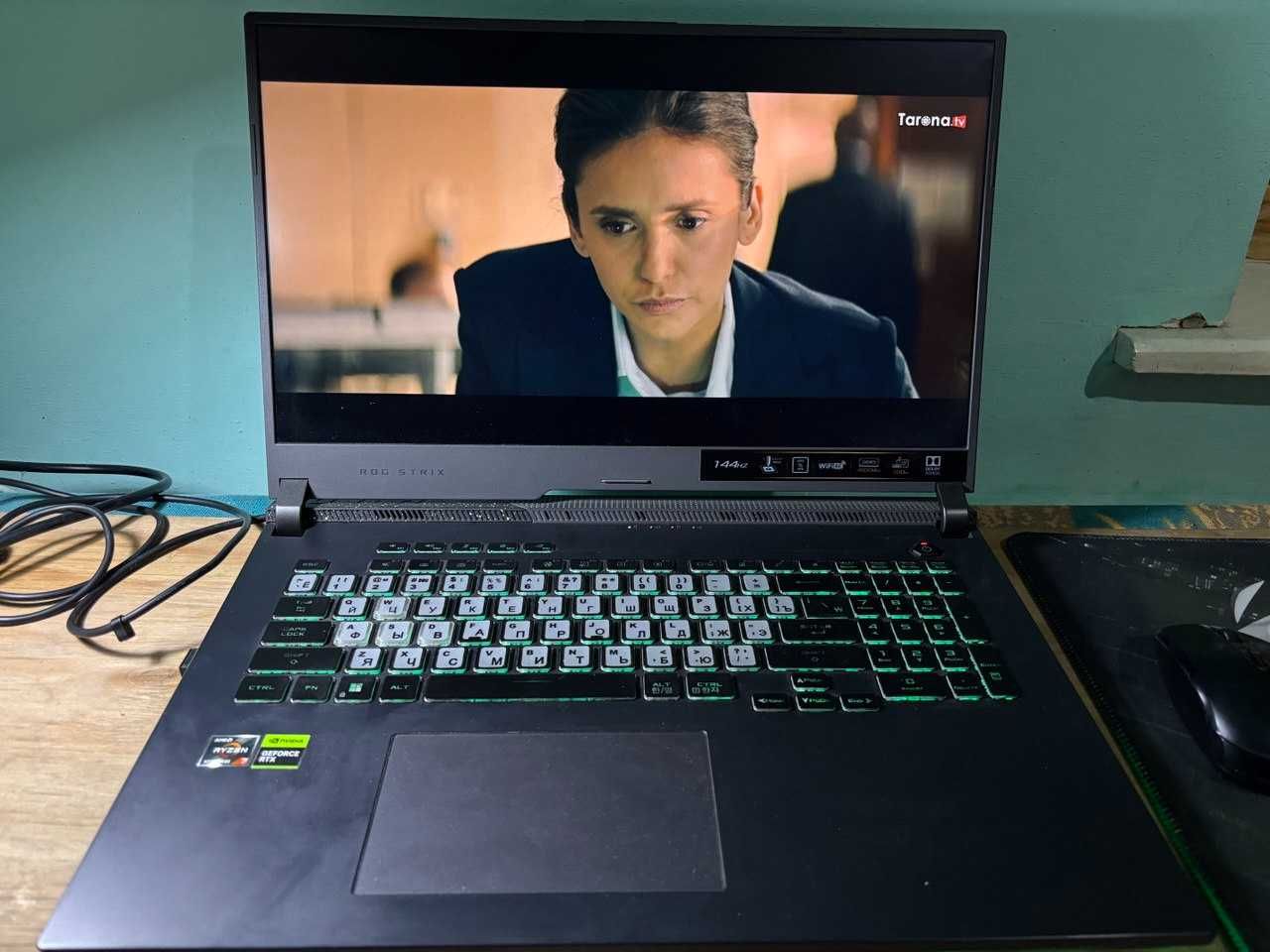 Asus ROG Strix G713