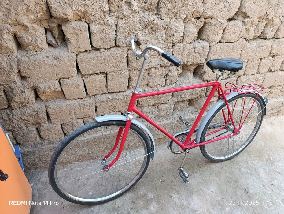 Продаётся велик российский Урал 28 размер без расхода то