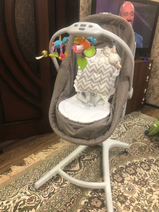 Люлька-стульчик фирма Chicco