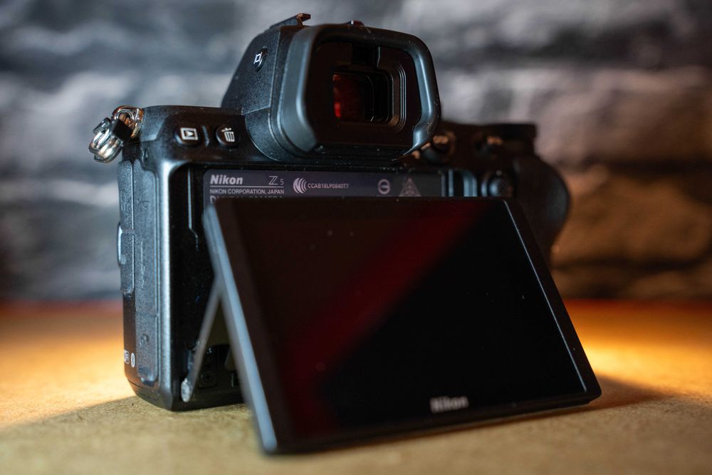 Pachet - Nikon Z5 + obiective